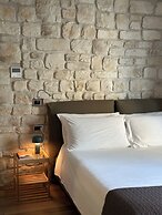 Olivia Rooms Teocrito