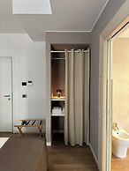 Olivia Rooms Teocrito