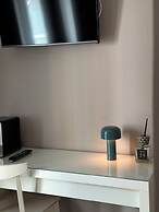 Olivia Rooms Teocrito