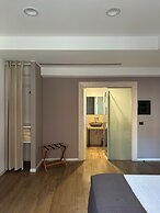 Olivia Rooms Teocrito