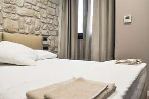 Olivia Rooms Eurialo