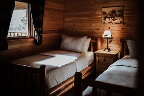 Big Creek Lodge - Working Guest Ranch