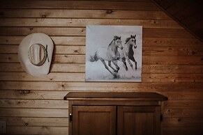 Big Creek Lodge - Working Guest Ranch
