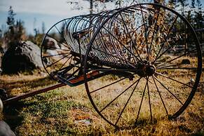 Big Creek Lodge - Working Guest Ranch