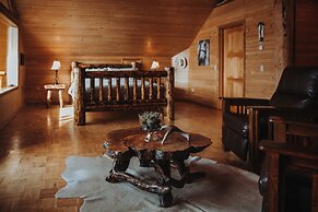 Big Creek Lodge - Working Guest Ranch