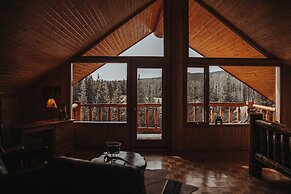 Big Creek Lodge - Working Guest Ranch