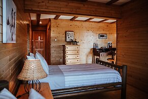 Big Creek Lodge - Working Guest Ranch