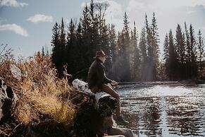 Big Creek Lodge - Working Guest Ranch