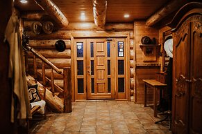 Big Creek Lodge - Working Guest Ranch