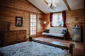 Big Creek Lodge - Working Guest Ranch