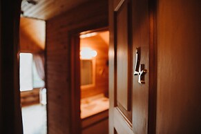 Big Creek Lodge - Working Guest Ranch