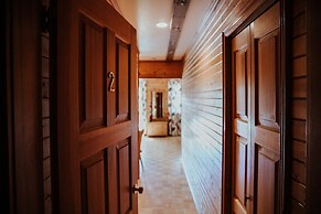 Big Creek Lodge - Working Guest Ranch