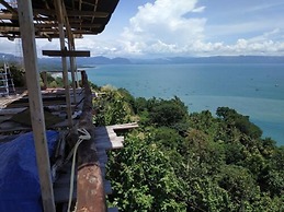 Karang Aji Beach Villa