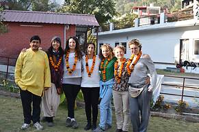 Raj Resort