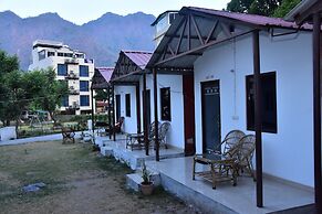 Raj Resort