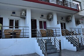 Raj Resort