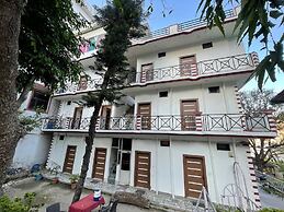 Raj Resort