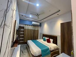 Raj Resort