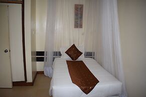 ARC Egerton Hotel