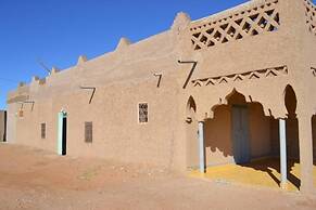 Khamlia Desert Bed & Breakfast