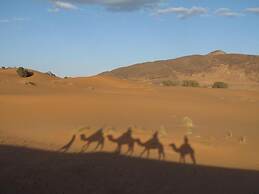 Khamlia Desert Bed & Breakfast