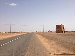 Khamlia Desert Bed & Breakfast