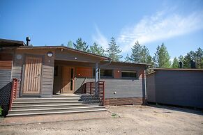 Kuoreksenniemi Villas & Lakehouse