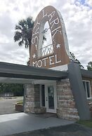 Skylark Motel