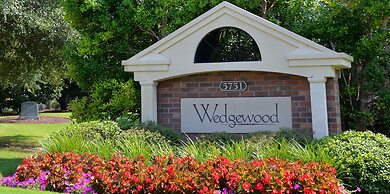 Wedgewood Apartment 834