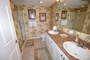 North Tower Apartment 606