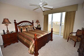 North Tower Apartment 606