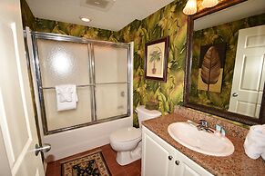 North Tower Apartment 606