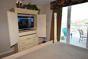 North Tower Apartment 606