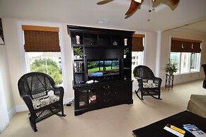 Edgewater Apartment 437