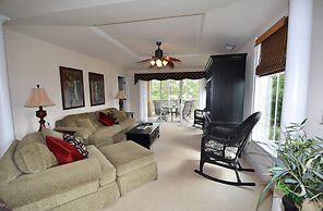 Edgewater Apartment 437