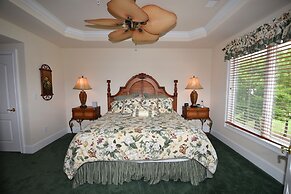 Edgewater Apartment 437