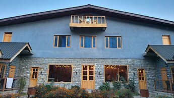 Winterfell The Stay, Unique River Front Resort