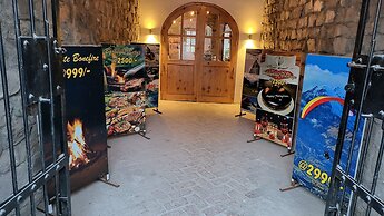 Winterfell The Stay, Unique River Front Resort