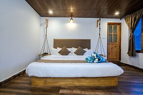 Winterfell The Stay, Unique River Front Resort