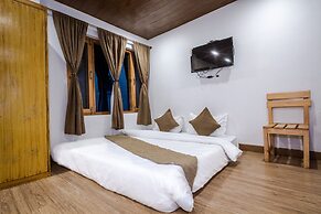 Winterfell The Stay, Unique River Front Resort