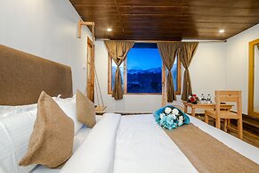 Winterfell The Stay, Unique River Front Resort