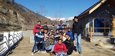 Winterfell The Stay, Unique River Front Resort