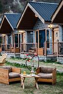 Winterfell The Stay, Unique River Front Resort