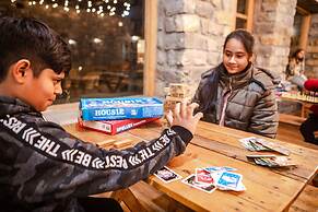 Winterfell The Stay, Unique River Front Resort