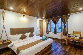 Winterfell The Stay, Unique River Front Resort