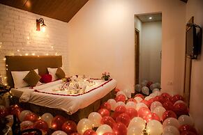 Winterfell The Stay, Unique River Front Resort