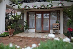 Vi-la Homestay Café