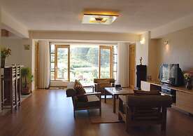 Vi-la Homestay Café