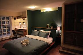 Vi-la Homestay Café