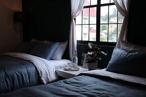 Vi-la Homestay Café